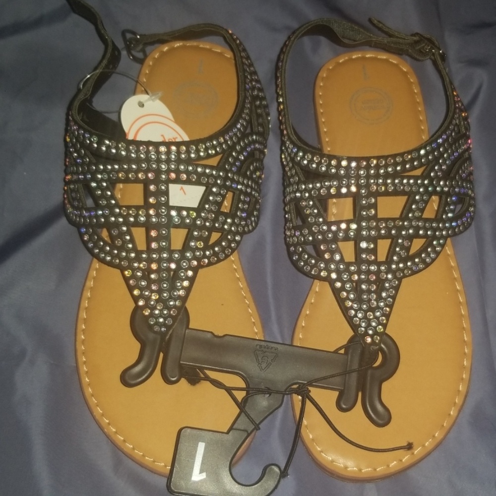 Black sandals *NEW* Size 1